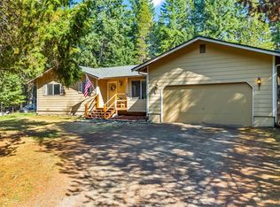 1941 NE Blacksmith Dr, Belfair, WA