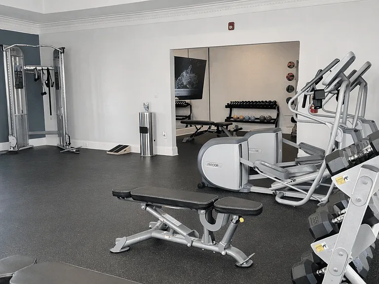 Avalon Apartment Homes — Photo 36