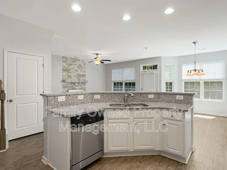 8968 Cat Tail Pond Rd — Photo 6