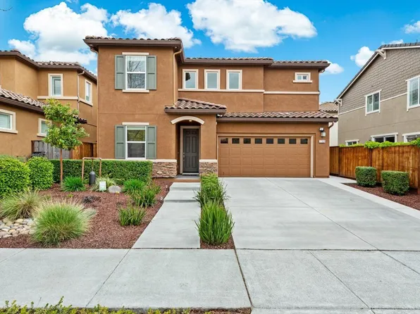 1703 Kenwood Place, Rohnert Park, CA 94928