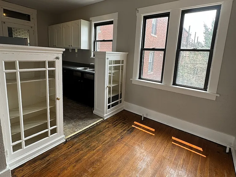 2816 Broadway Ave #K — Photo 7