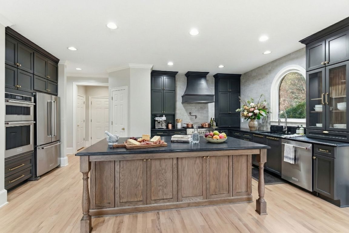 next background image