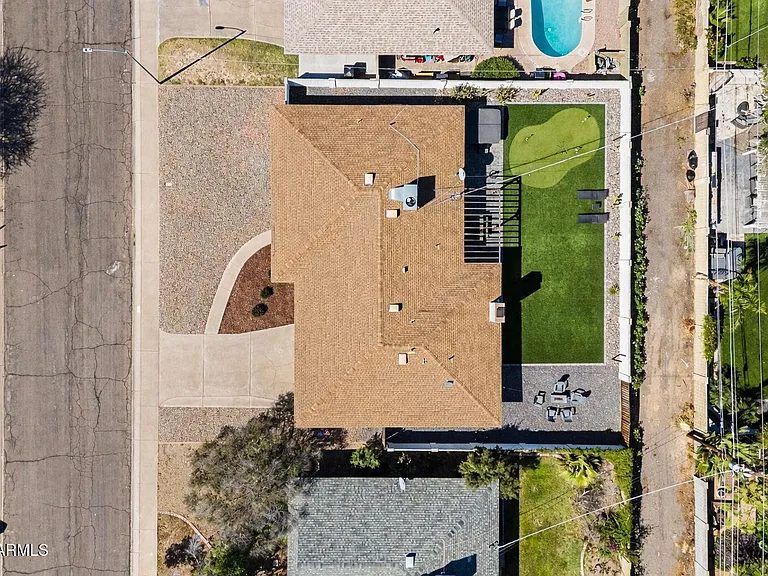 8302 E Windsor Ave — Photo 35