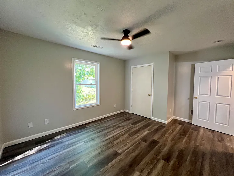 28 Sycamore Dr — Photo 11