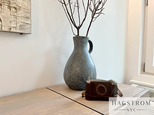 Rented by Hagstrom Management Inc | media 36