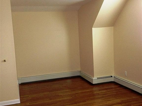5th image of 38 N Perkins Ave Fl 2