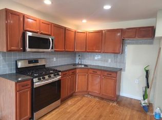 2216 Saint Raymond Ave, Bronx, NY 10462