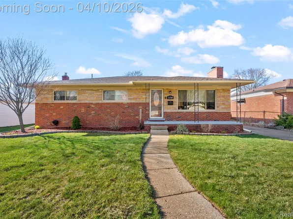 11368 Canterbury Dr, Warren, MI 48093