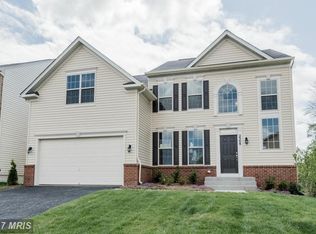 2308 Grove Hurst Ln, Mitchellville, MD 20721