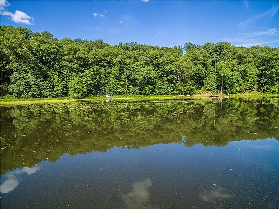 3rd image of 26 Lake Lacoma Dr