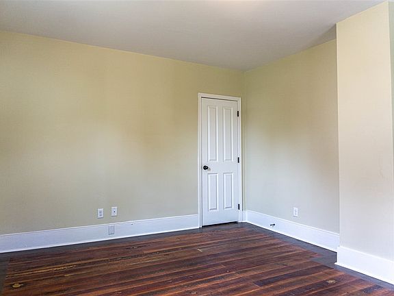4th image of 339 W Water St