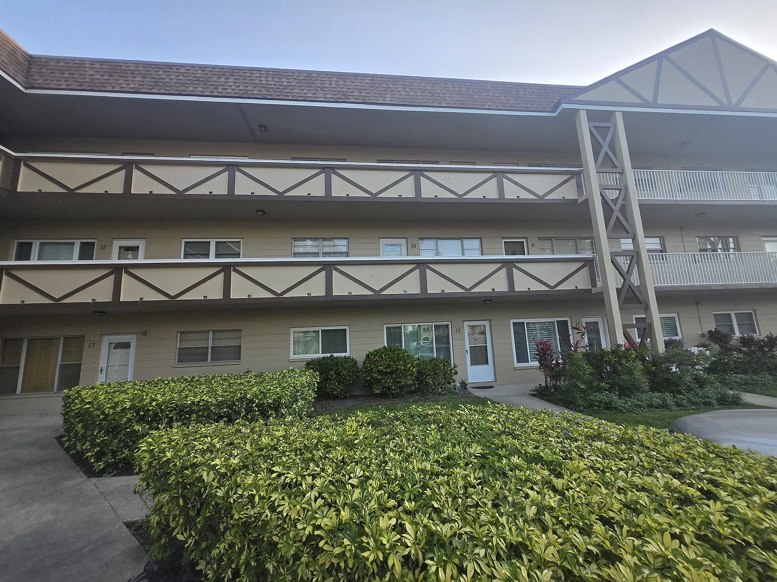 2 bed, 1100 sqft, $1,800 — Photo 1
