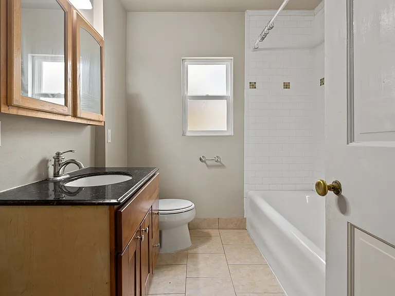 5617 15th Ave NE — Photo 20