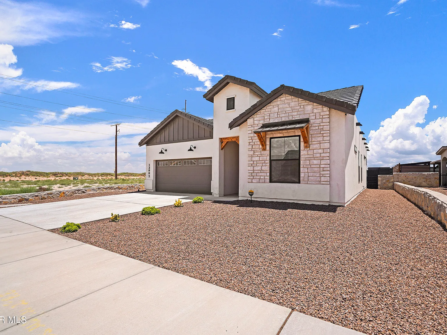 4 bed, 2.5 bath, 1765 sqft, $2,150 — Photo 3