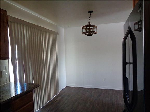 4th image of 640 Twilight Dr