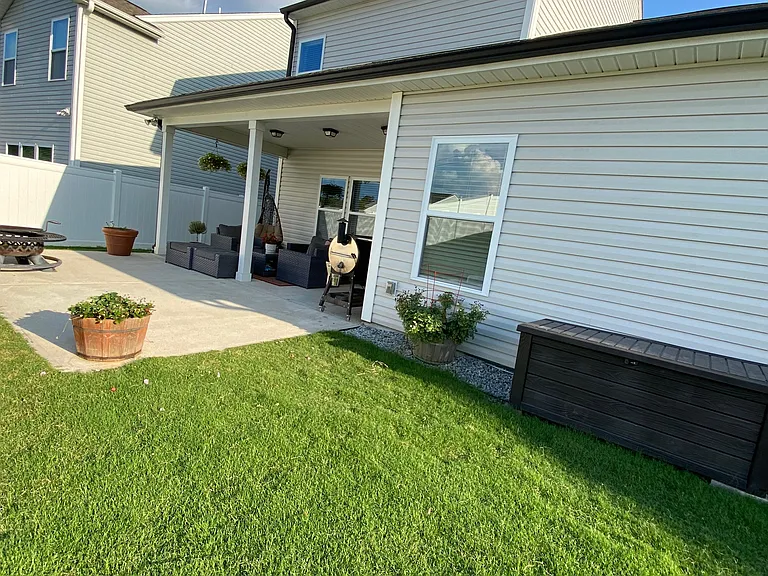 2440 Dukes Hollow Ct — Photo 31