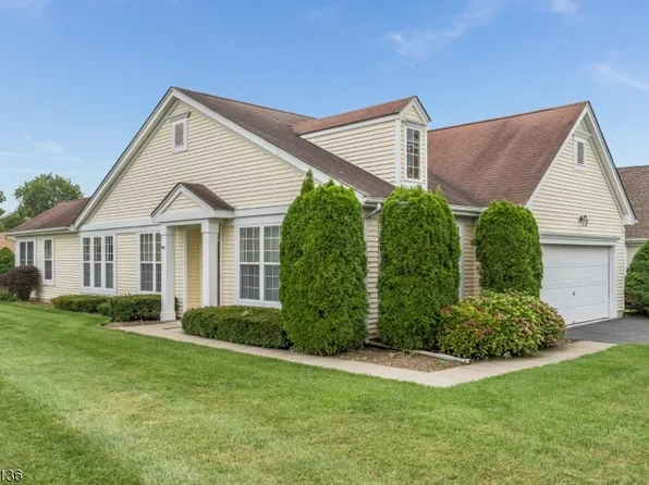 22 Coventry Circle, White Twp., NJ 07823