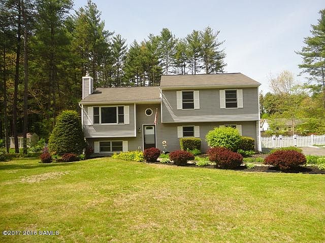 1st image of 19 Herald Dr