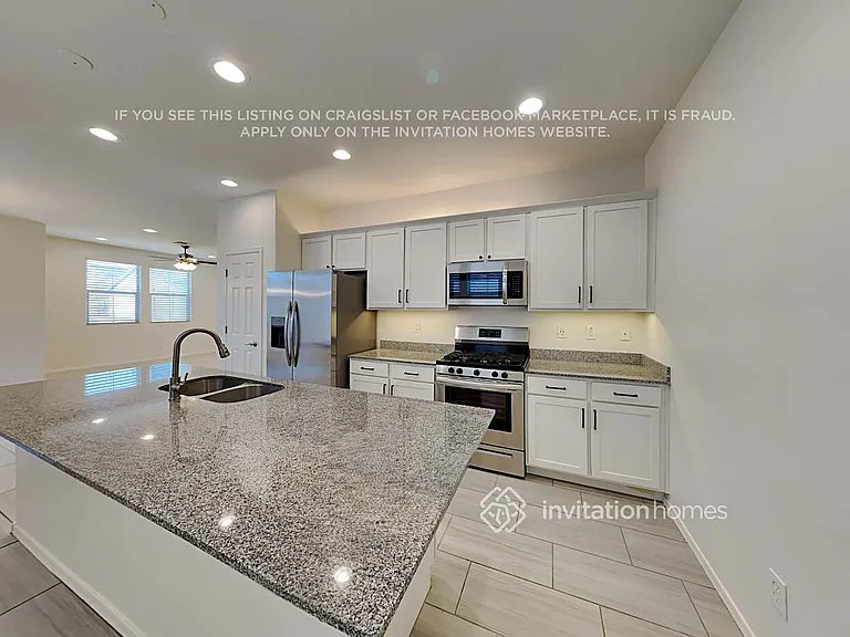 326 N Sandal — Photo 6