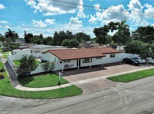 7490 Buchanan St, Hollywood, FL 33024