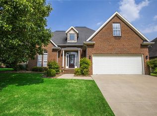 5409 S Braebourne Rd, Rogers, AR 72758