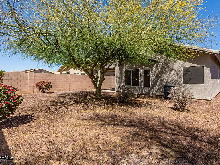3556 N 143rd Ln — Photo 26