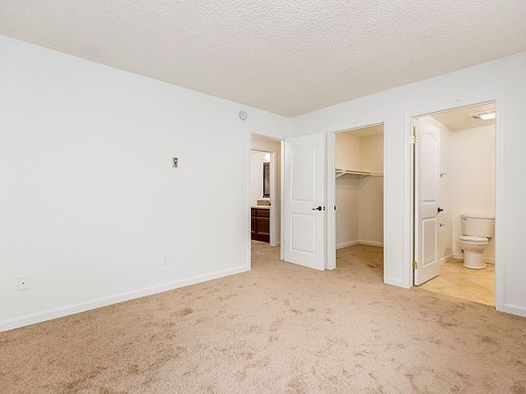 5th image of 1318 Agate St APT F