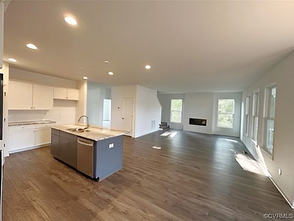 3rd image of 13806 Baybrook Ct