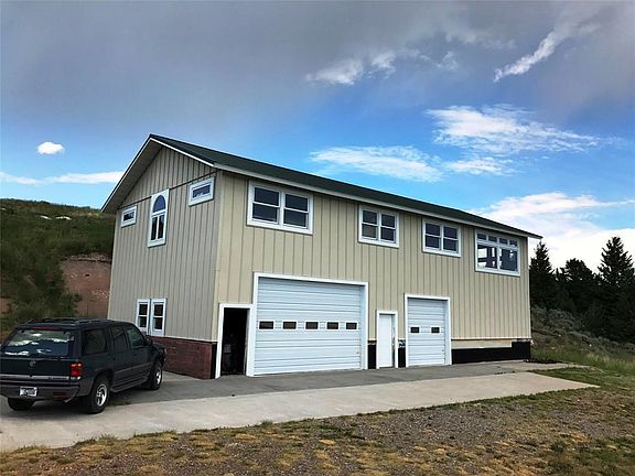 Shop - Garage - Potential Apartment