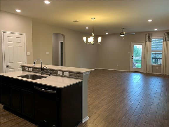 4th image of 500 Kaden Prince Dr