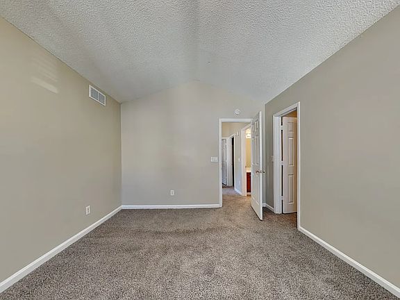 5th image of 2450 Boone Ct