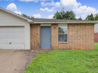 1486 N Boxley Ave, Fayetteville, AR 72704