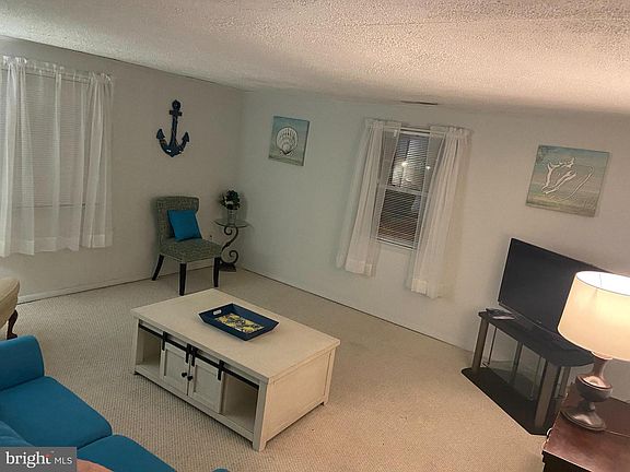 3rd image of 1510 Bay Blvd