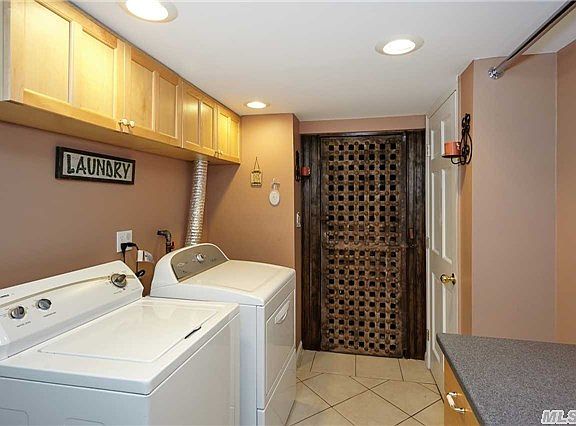 5th image of 465 Roy St