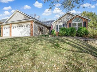 108 Oak Ridge Estates Dr, Glen Carbon, IL