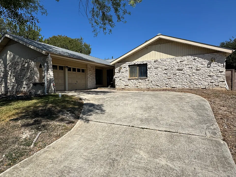 12614 Weeping Oak Trl