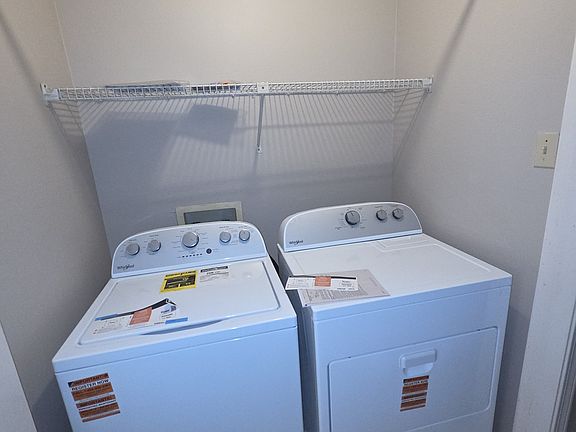 5th image of 768 Hadley Dr