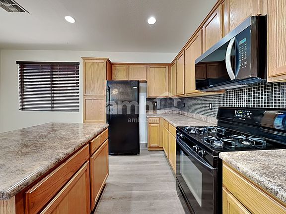 4th image of 14257 W Ventura St