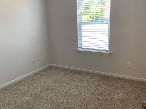 5th image of 306 Sagecroft Ln