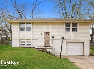 11931 Smalley Ave, Grandview, MO 64030