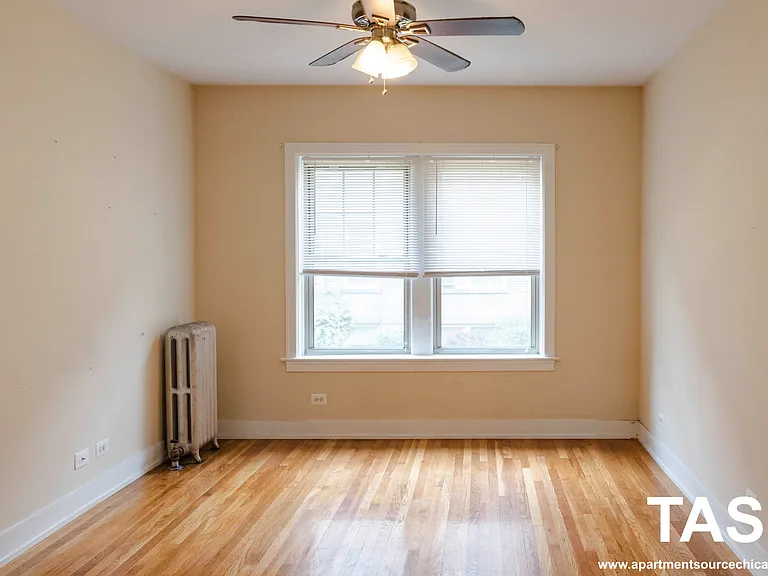 1920 W Winona St #1 — Photo 3