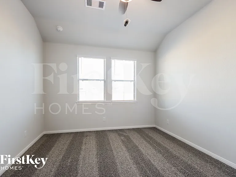 26203 Cooperstown Way — Photo 10
