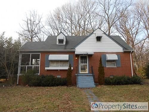 1st image of 1204 Camden Dr
