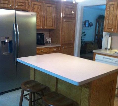 3rd image of 207 Balsam St