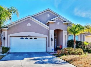 24906 Oakhaven Ct, Lutz, FL 33559