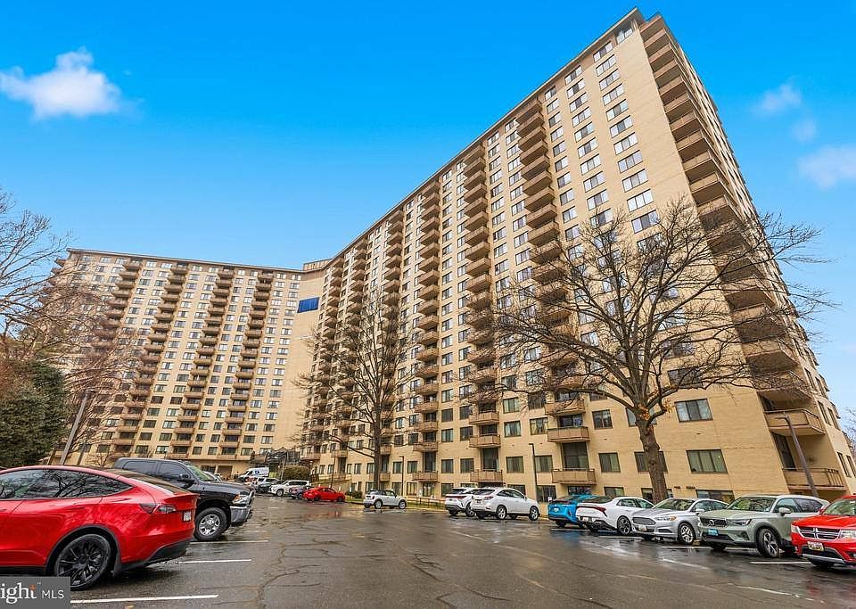 1st image of 5225 Pooks Hill Rd APT 1717N