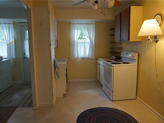 2nd image of 353 E 232nd St