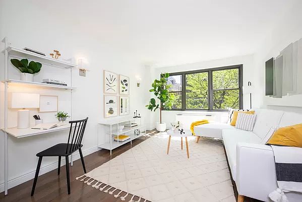 1st image of 201 W 70th St APT 3E
