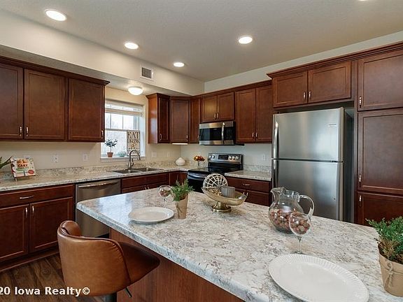 3rd image of 9001 Windsor Pkwy #219