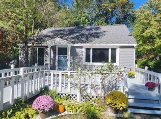 915 Baldwin St, Traverse City, MI 49686